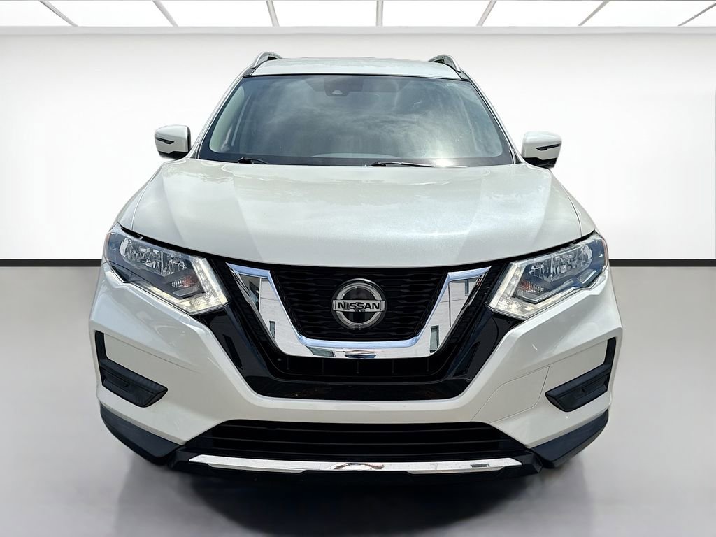 Used 2019 Nissan Rogue SV w/ Premium Package image 2
