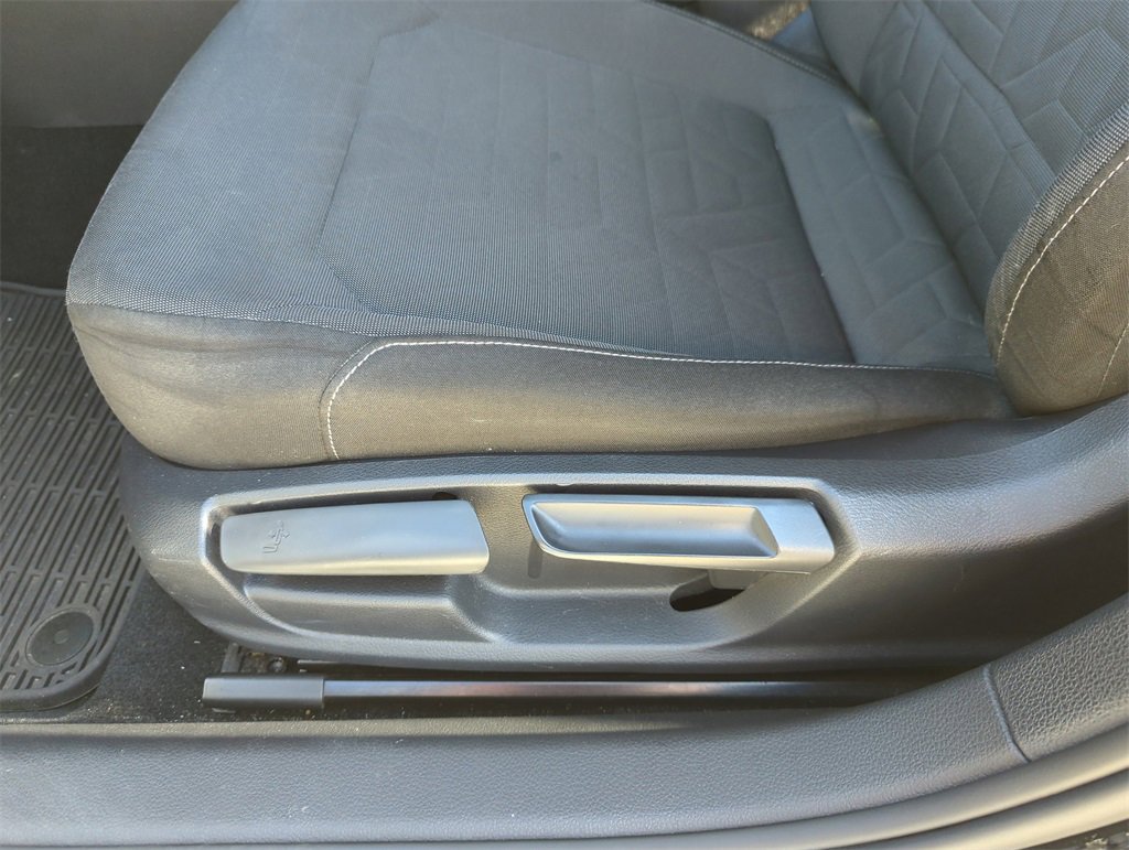 Used 2020 Volkswagen Passat 2.0T S image 31