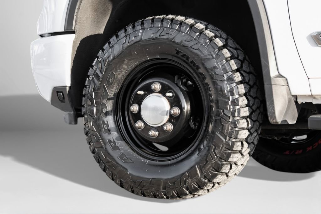 Used 2024 Chevrolet Silverado 3500 High Country w/ High Country Premium Package AWD/4WD image 55