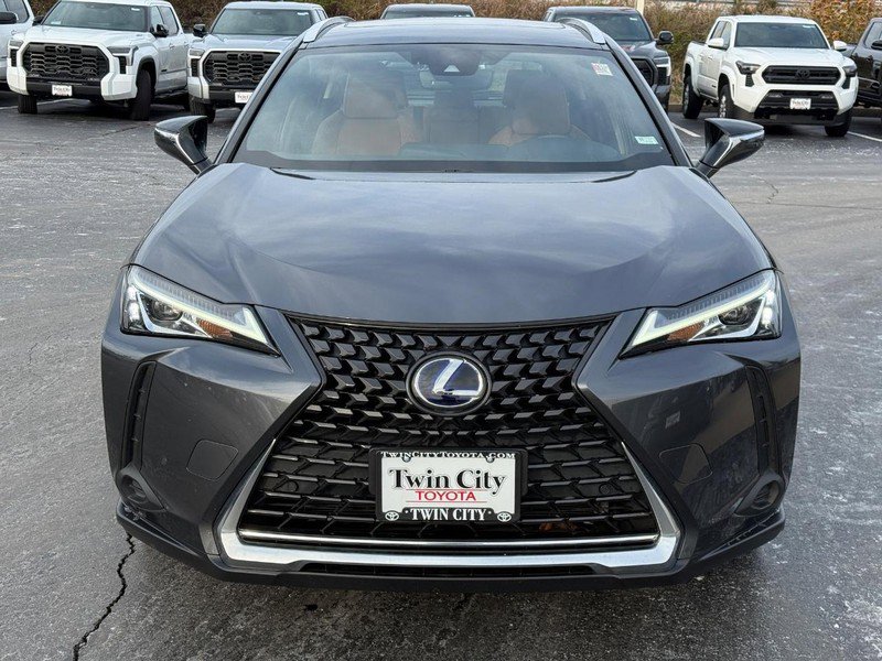 Used 2022 Lexus UX 250h w/ Premium Package image 9