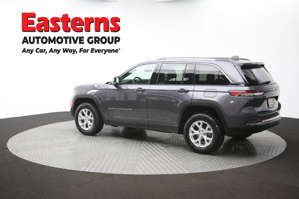 Used 2023 Jeep Grand Cherokee Limited AWD/4WD image 68