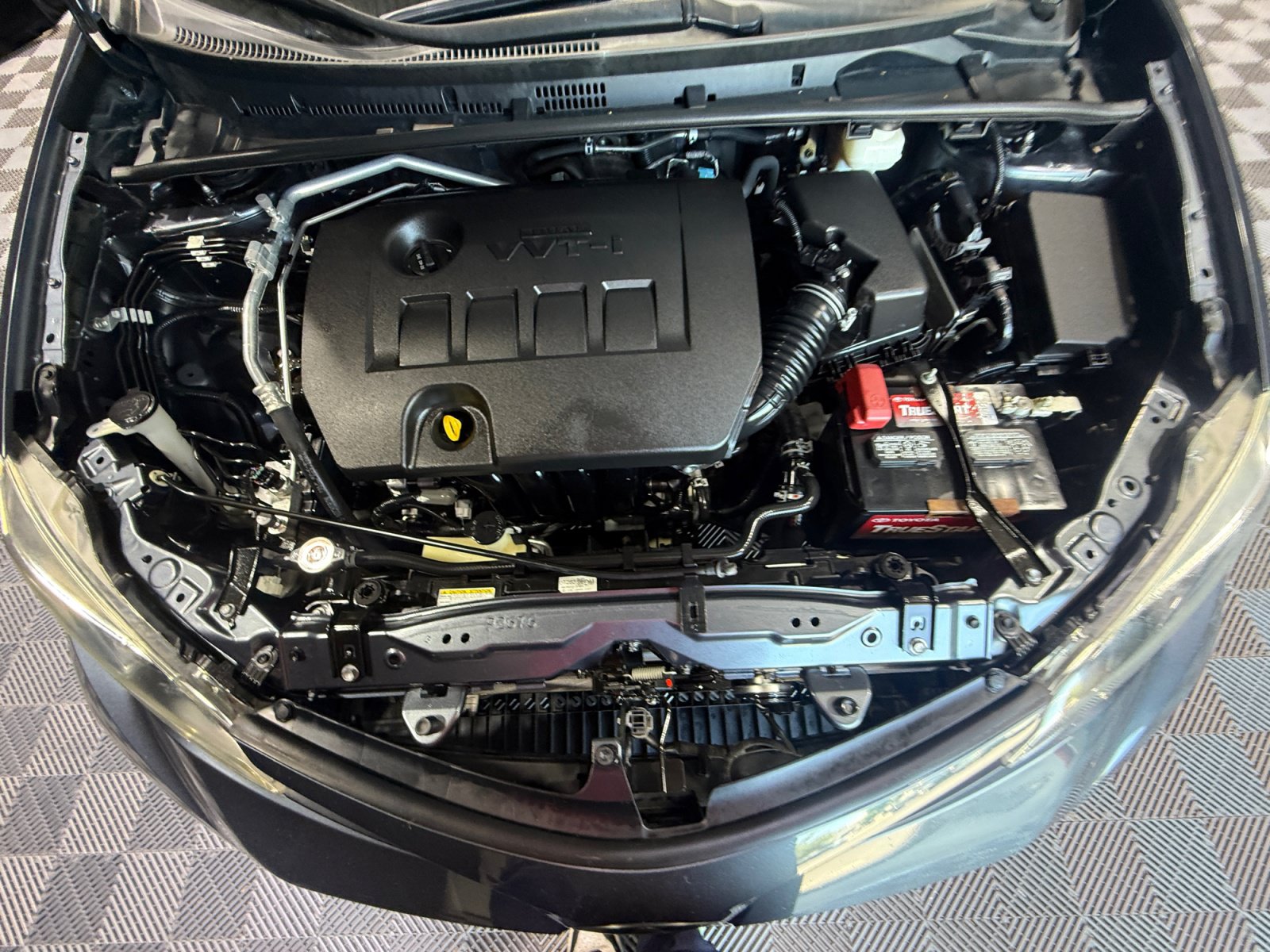 Used 2019 Toyota Corolla SE w/ Carpet Mat Package (TMS) FWD image 22