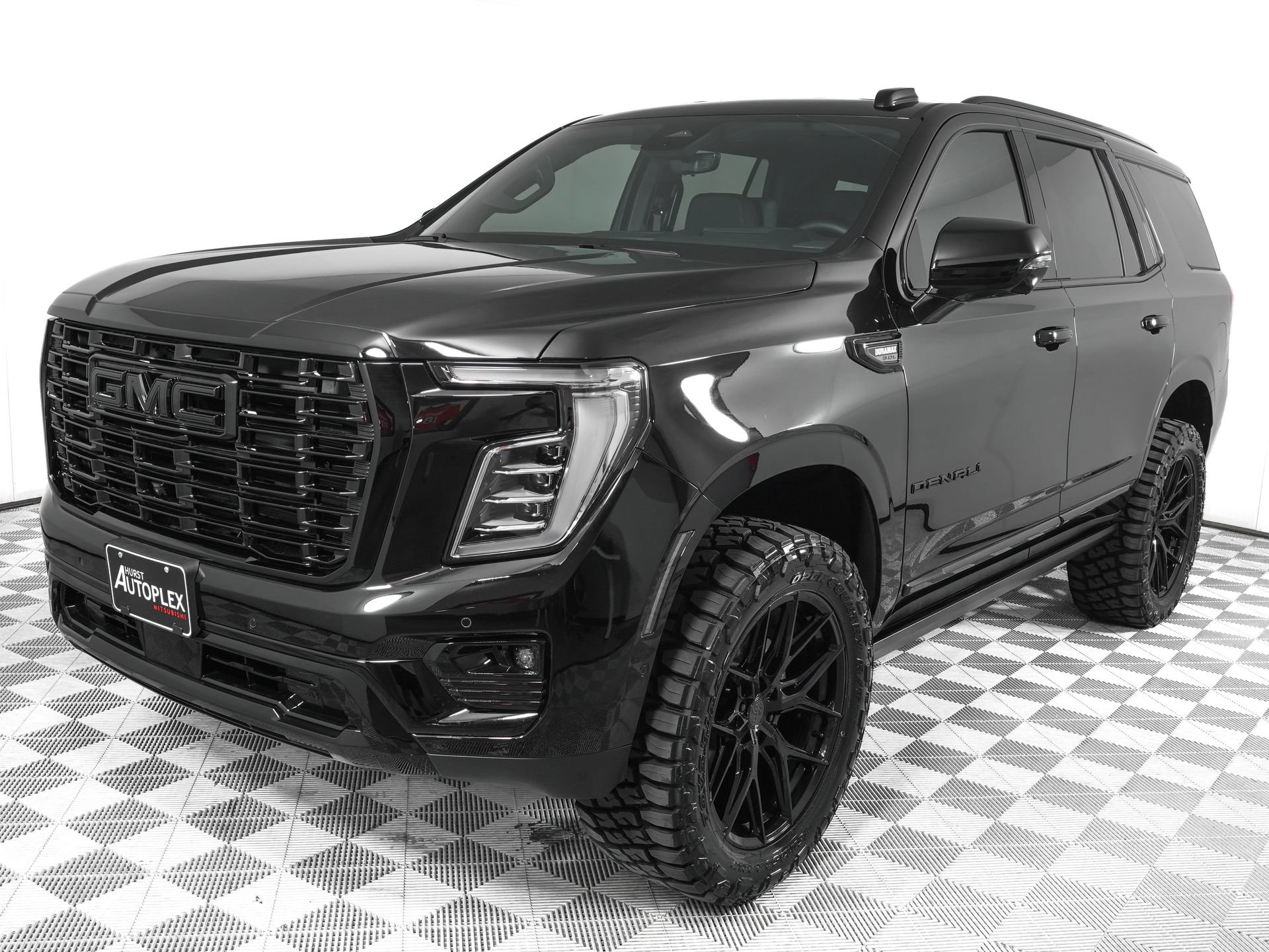 Used 2026 GMC Yukon Denali w/ Denali Reserve Package AWD/4WD image 8