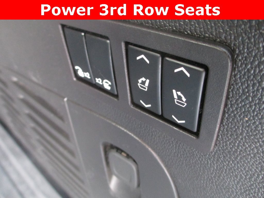 Used 2019 Cadillac Escalade ESV Premium Luxury image 24