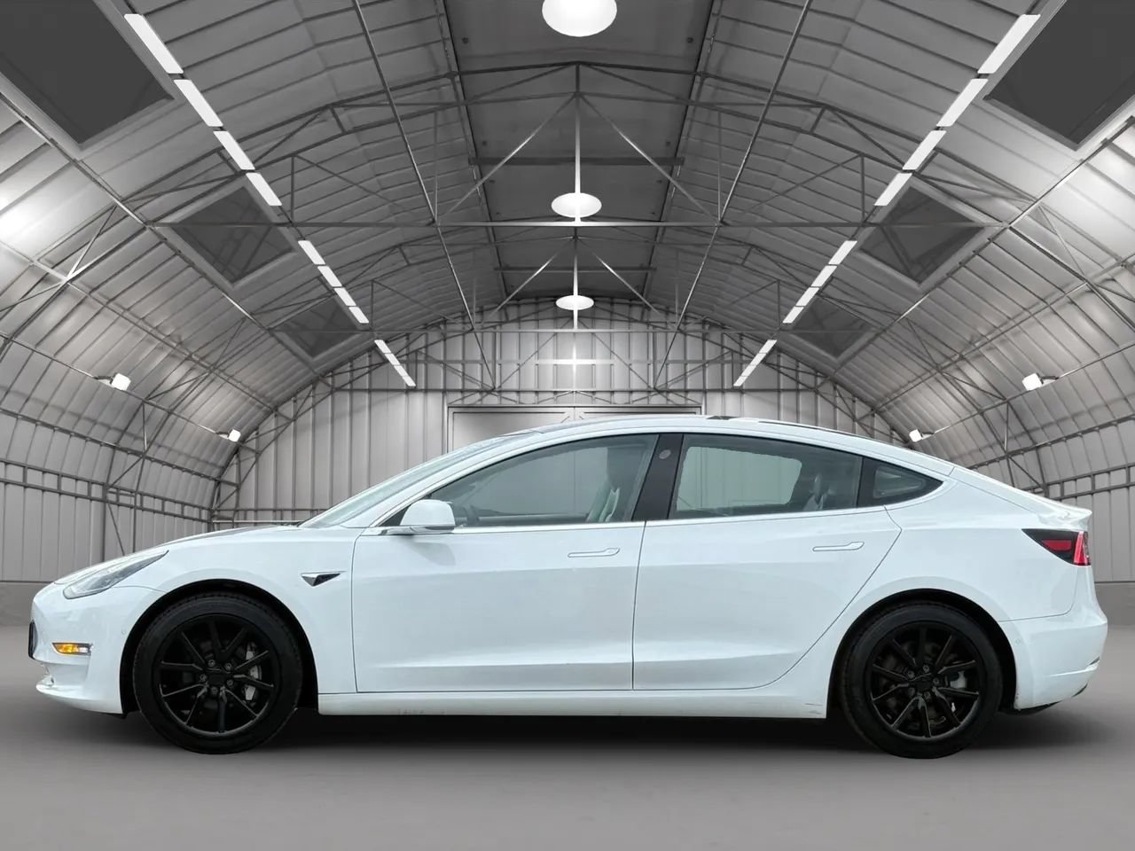 Used 2018 Tesla Model 3 Long Range AWD/4WD image 4