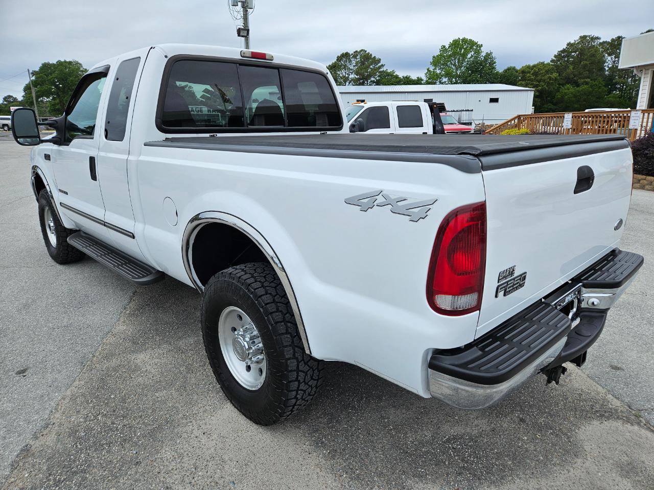 Used 2000 Ford F250 XLT AWD/4WD image 4