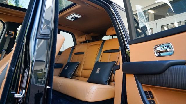 Used 2019 Rolls-Royce Cullinan image 65
