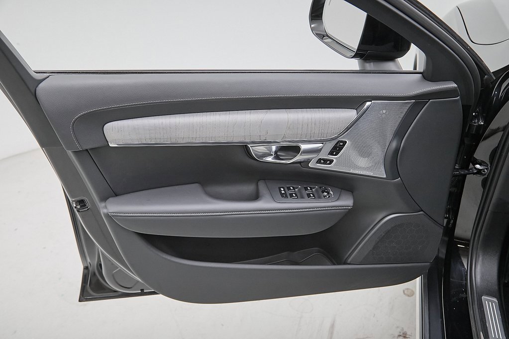 Certified 2024 Volvo V90 B6 Cross Country Ultimate image 11