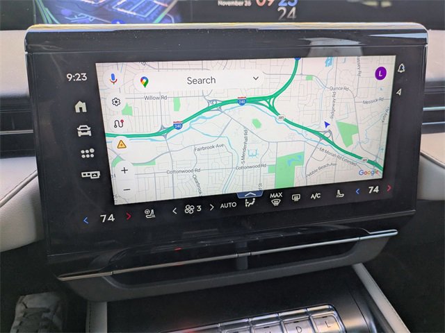 Used 2024 Lincoln Nautilus Premier image 18