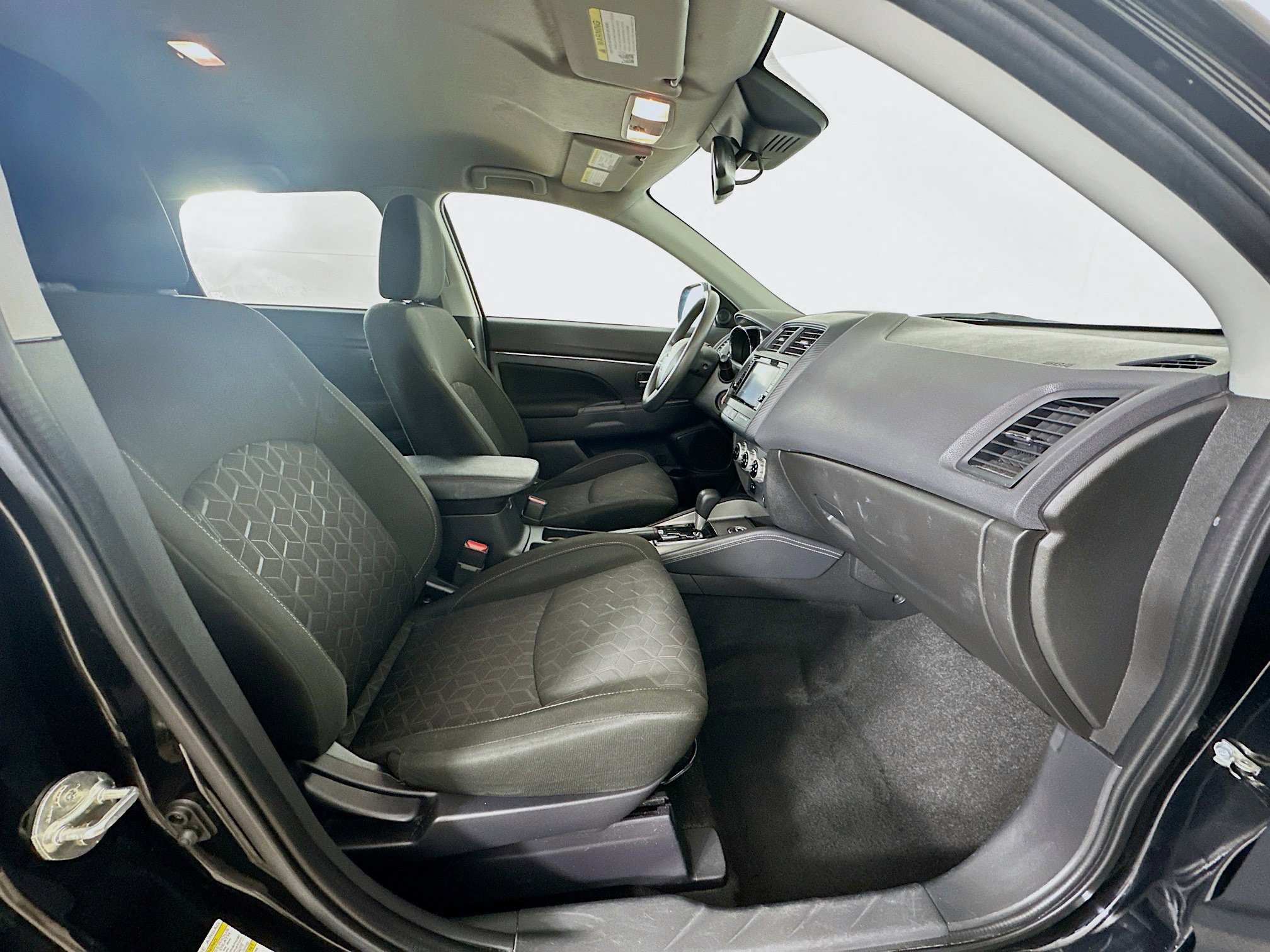 Used 2023 Mitsubishi Outlander Sport ES image 29