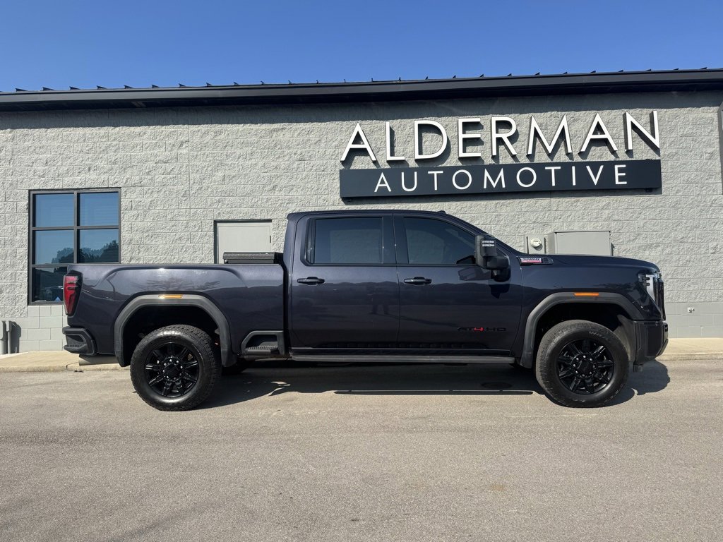 Used 2024 GMC Sierra 3500 AT4 w/ AT4 Premium Plus Package image 2