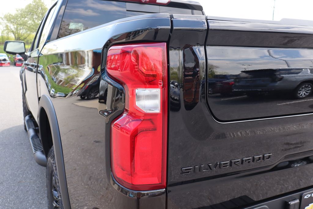 New 2026 Chevrolet Silverado 1500 ZR2 AWD/4WD image 36