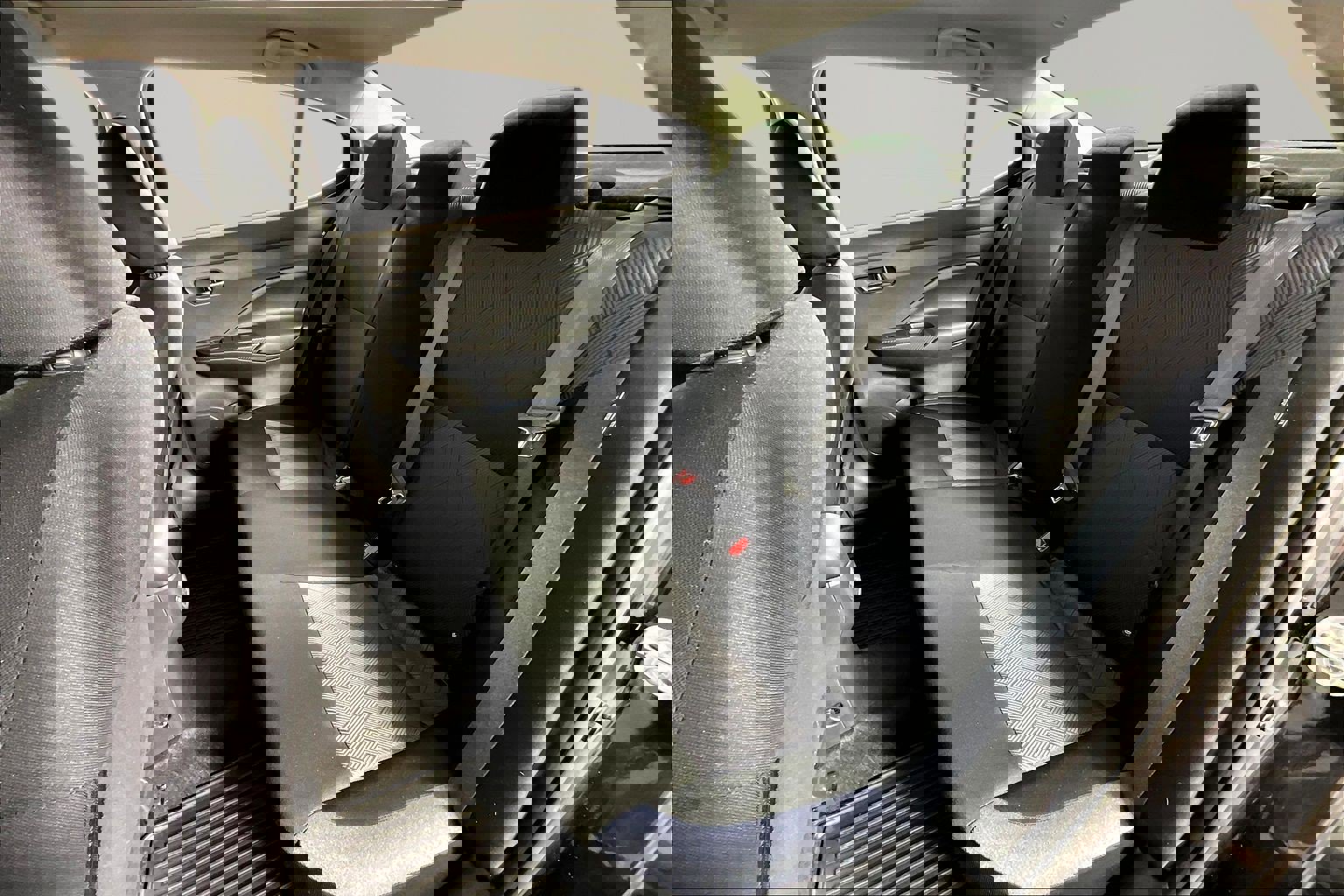 Used 2025 Nissan Versa SV w/ Electronics Package image 21