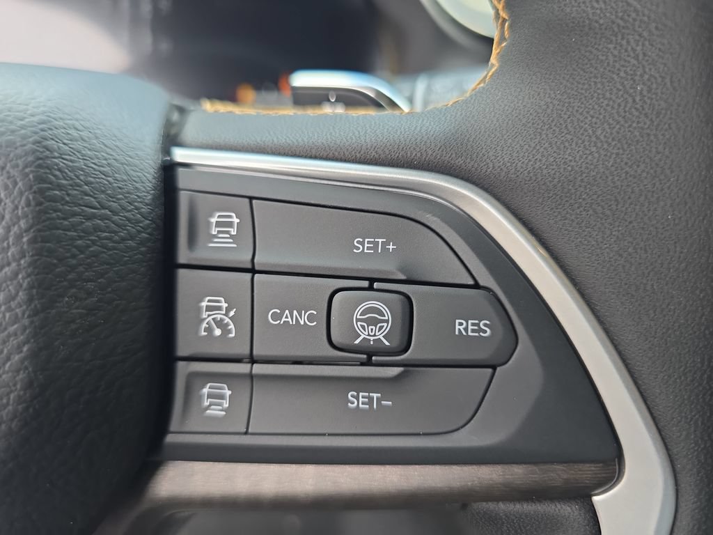New 2026 Jeep Grand Cherokee Limited AWD/4WD image 18