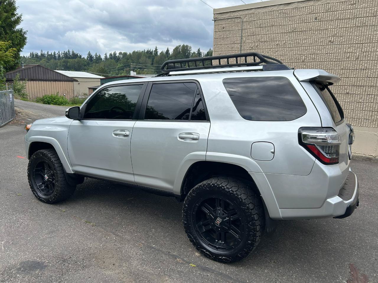 Used 2015 Toyota 4Runner Trail Premium AWD/4WD image 7