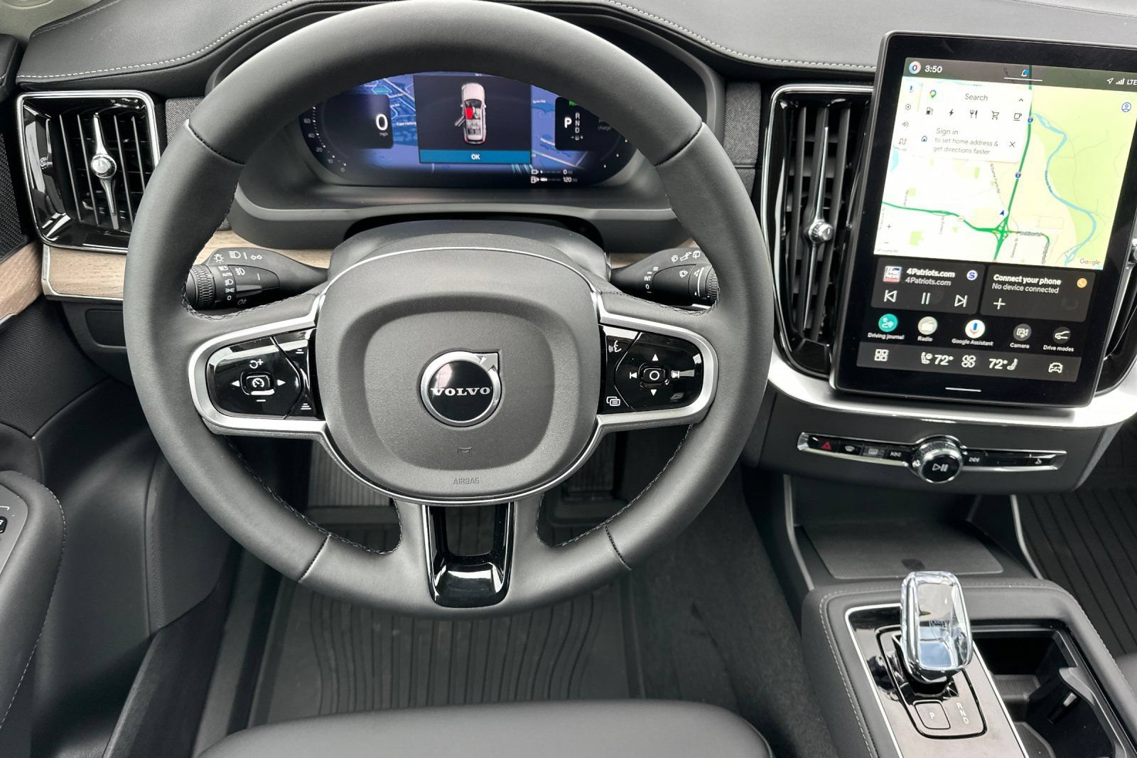 New 2026 Volvo XC90 T8 Plus w/ Protection Package AWD/4WD image 13