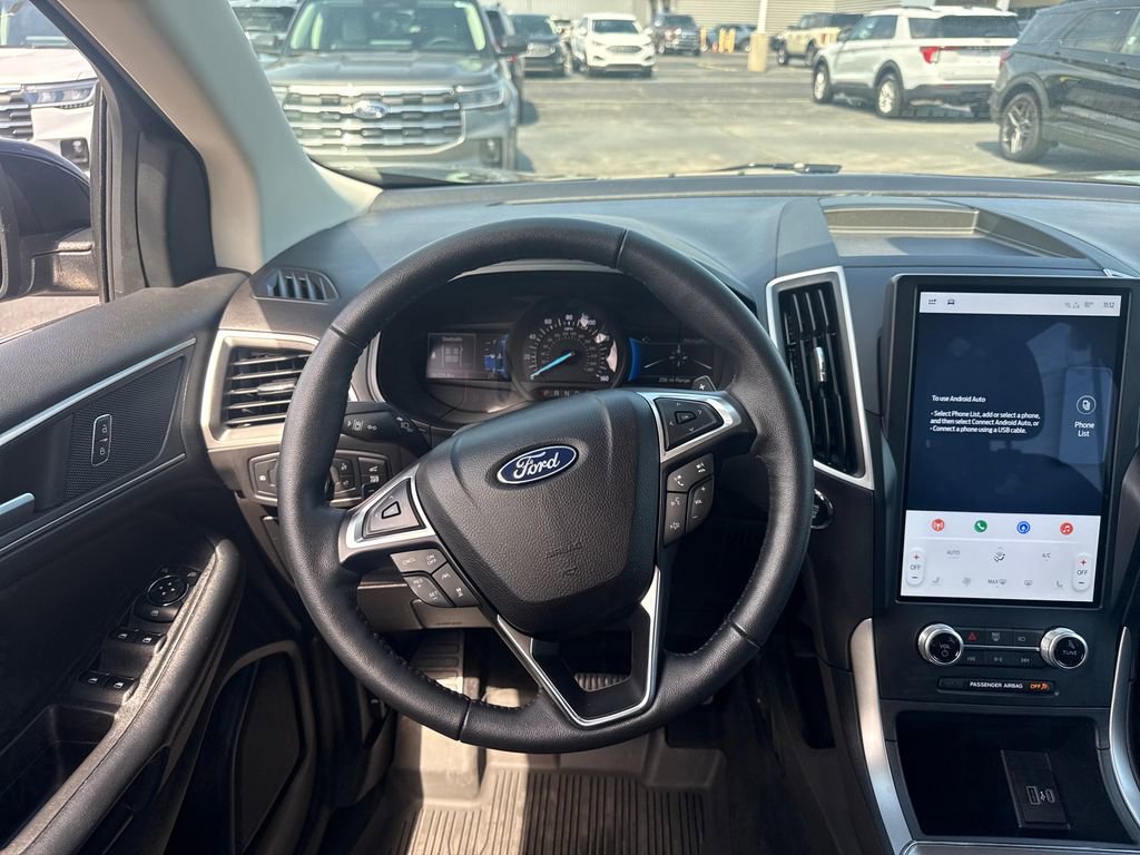Used 2022 Ford Edge SEL w/ Convenience Package AWD/4WD image 19