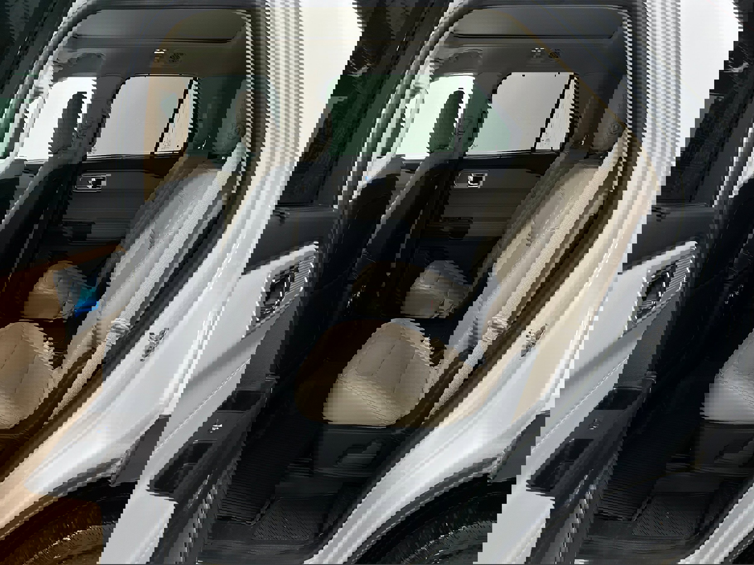 Used 2020 Ford Explorer Limited image 30