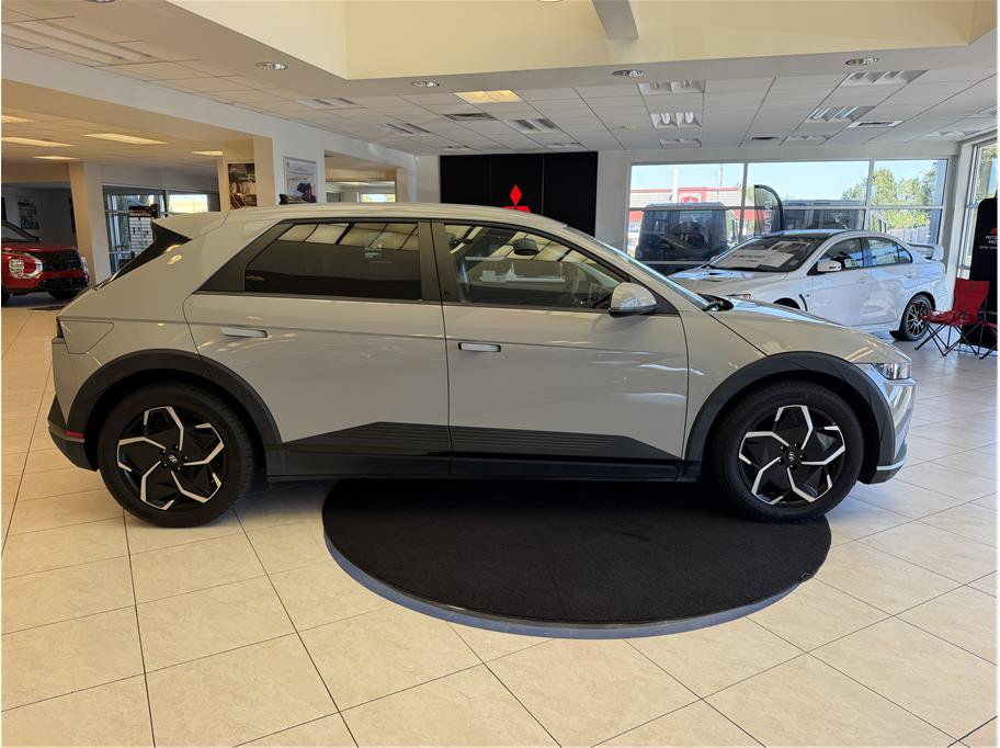 Used 2024 Hyundai Ioniq 5 SEL RWD image 4