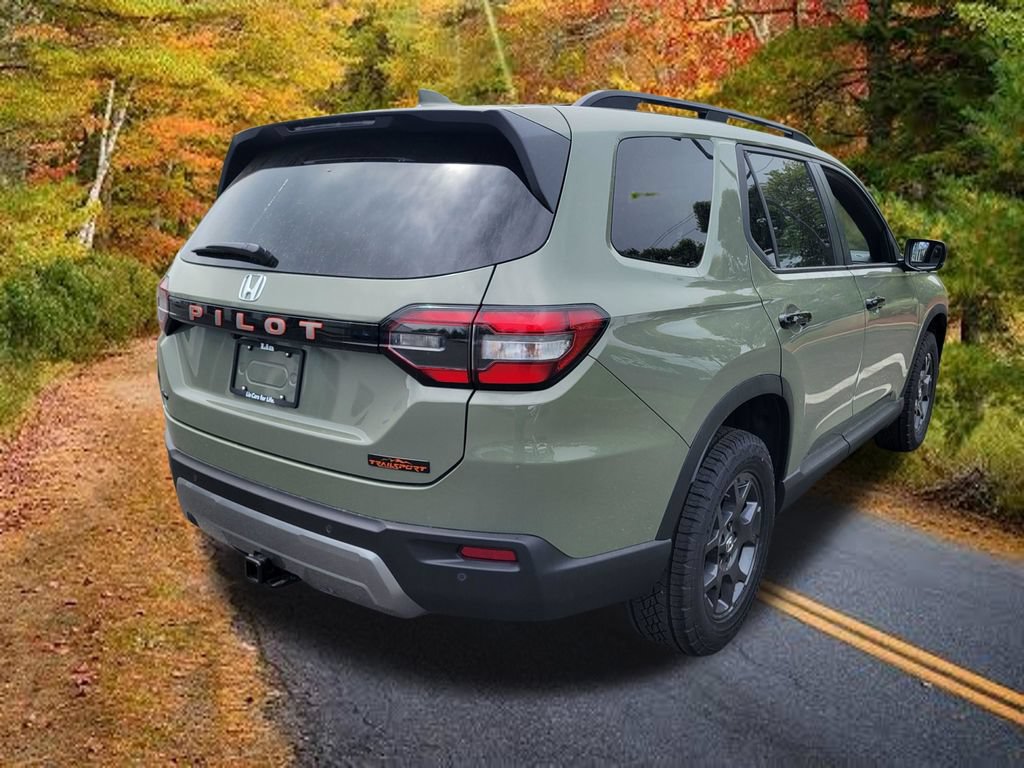New 2026 Honda Pilot TrailSport image 3