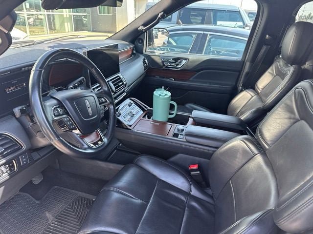 Used 2023 Lincoln Navigator Reserve AWD/4WD image 23