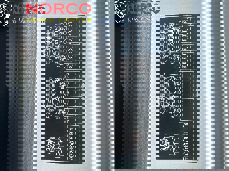 Used 2021 Freightliner Sprinter 3500 image 21