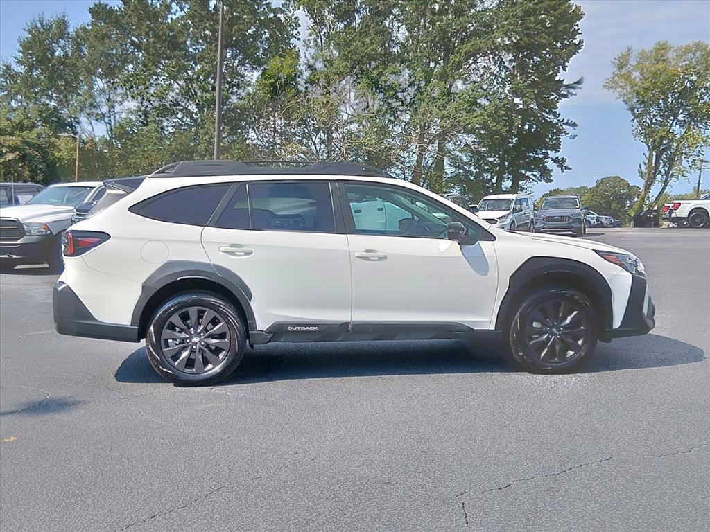 Used 2025 Subaru Outback Onyx Edition XT AWD/4WD image 3