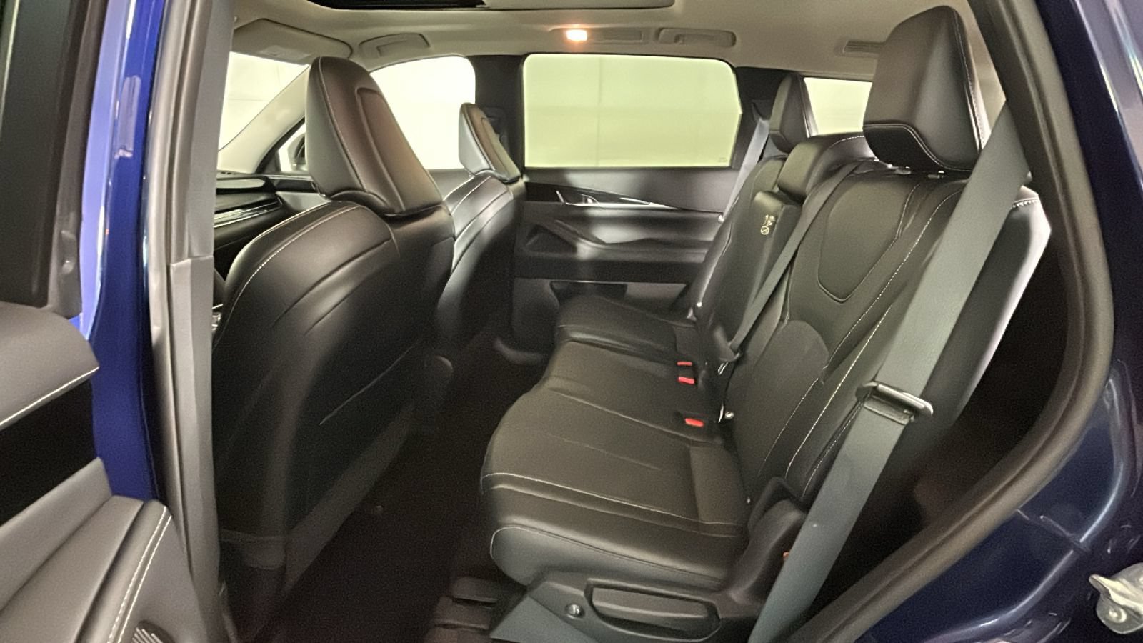 Used 2023 INFINITI QX60 Pure AWD/4WD image 29