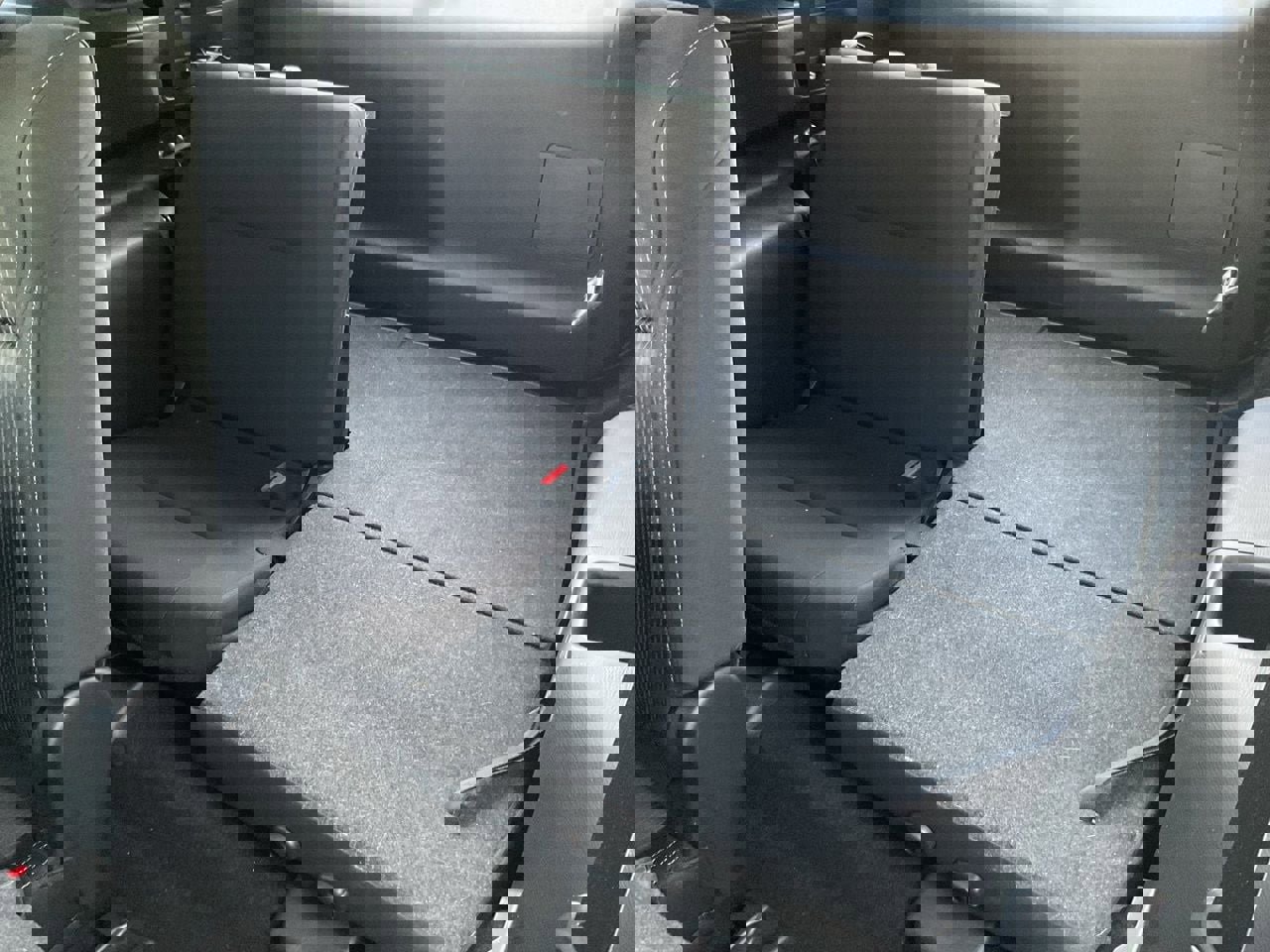 Used 2022 Mitsubishi Outlander ES image 17