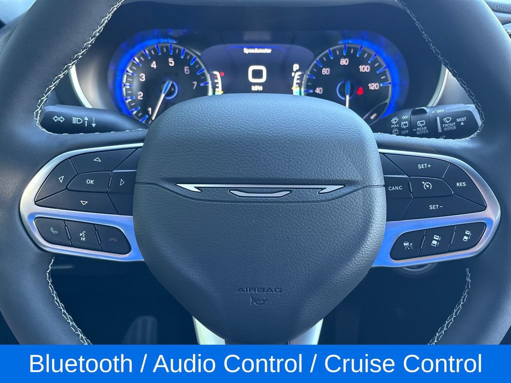 New 2027 Chrysler Pacifica Select FWD image 20