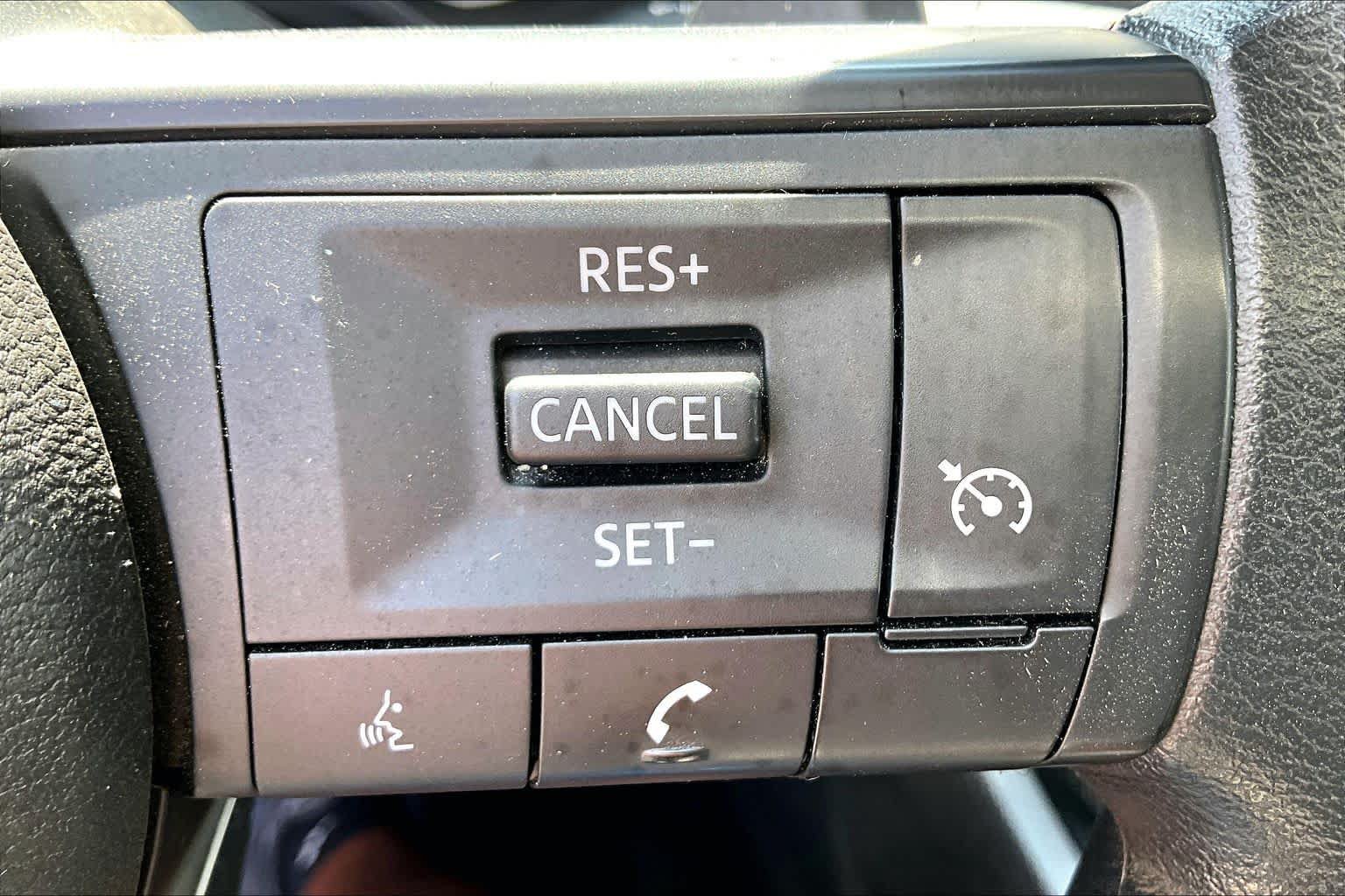 Certified 2024 Nissan Rogue S FWD image 34
