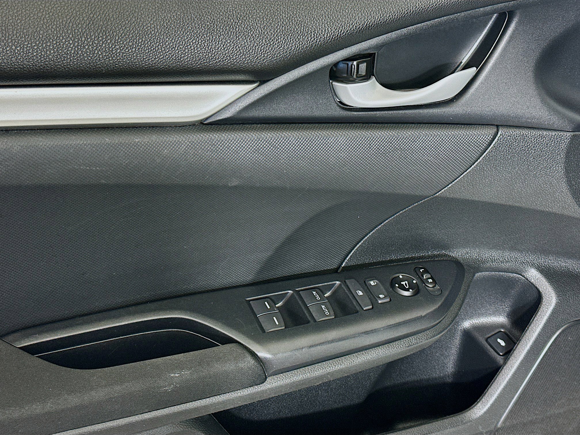 Used 2019 Honda Civic LX image 15