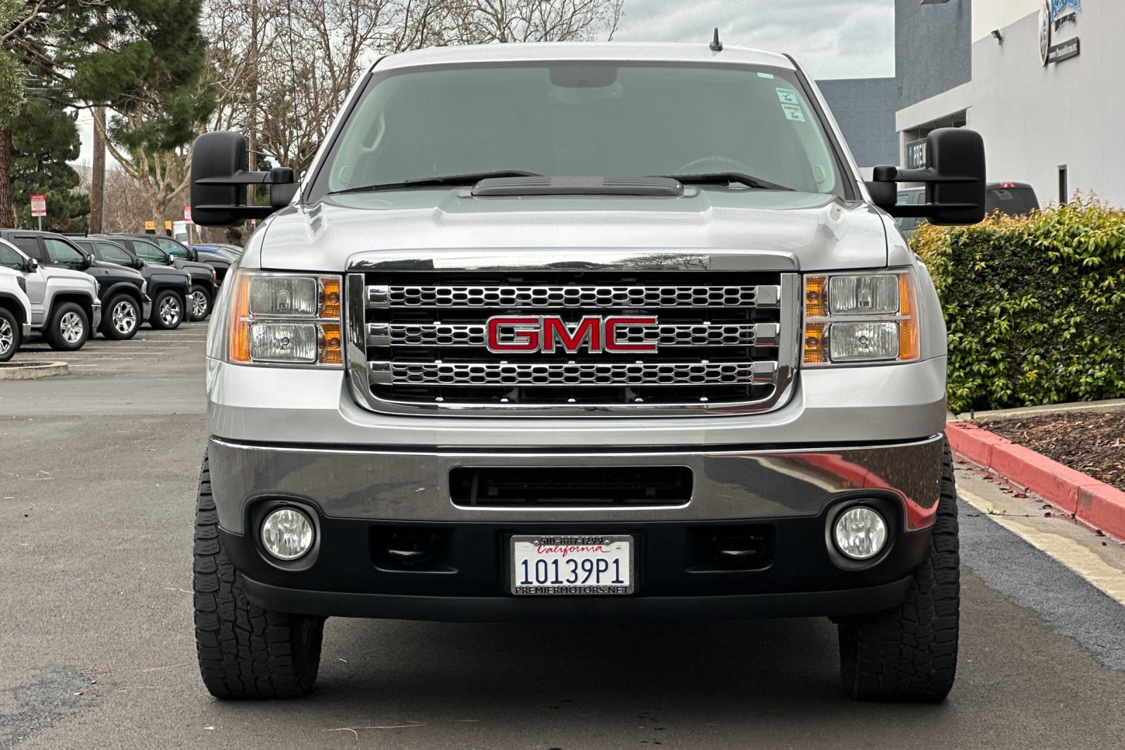Used 2014 GMC Sierra 3500 SLT w/ SLT Convenience Package image 9