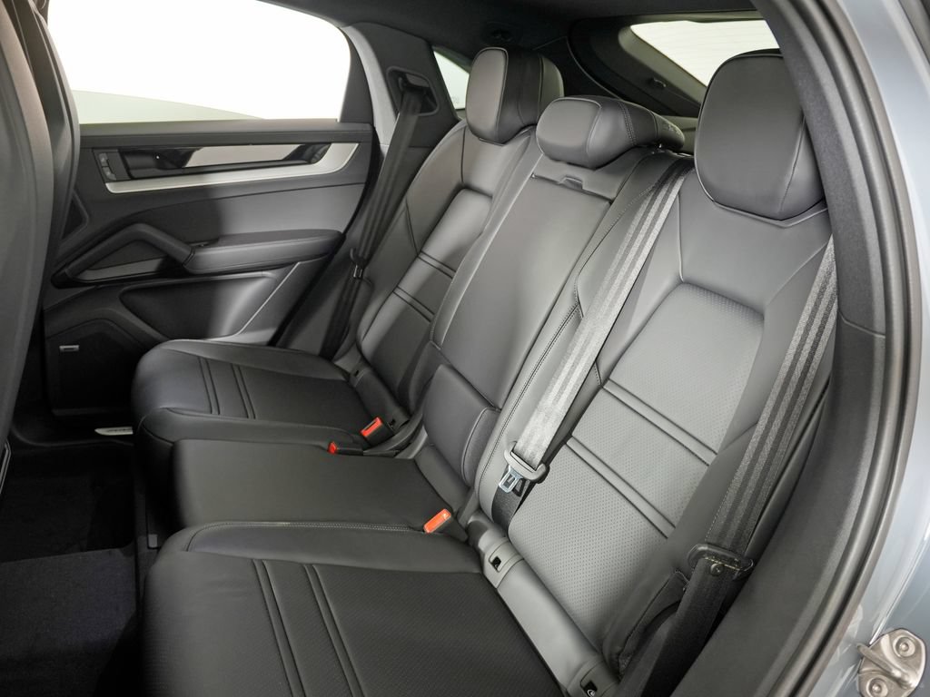 New 2026 Porsche Cayenne S AWD/4WD image 34