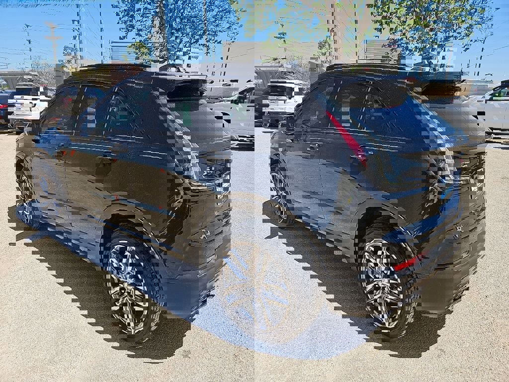 Used 2019 Cadillac XT4 Sport image 4