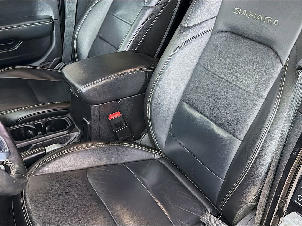 Used 2020 Jeep Wrangler Unlimited Sahara image 21