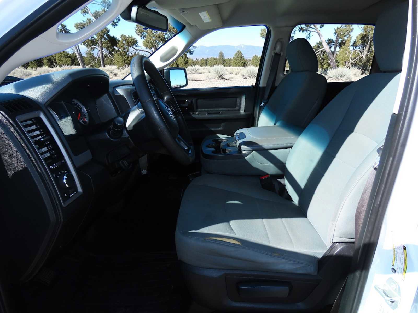 Used 2016 RAM 2500 Tradesman w/ Chrome Appearance Group AWD/4WD image 16