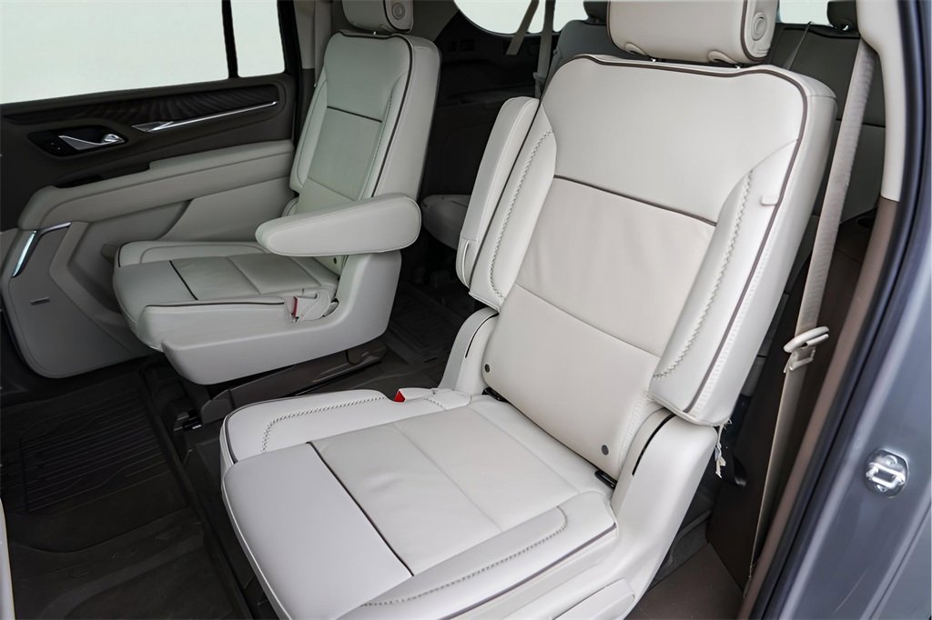 Used 2023 GMC Yukon XL Denali w/ LPO, Floor Liner Package image 29