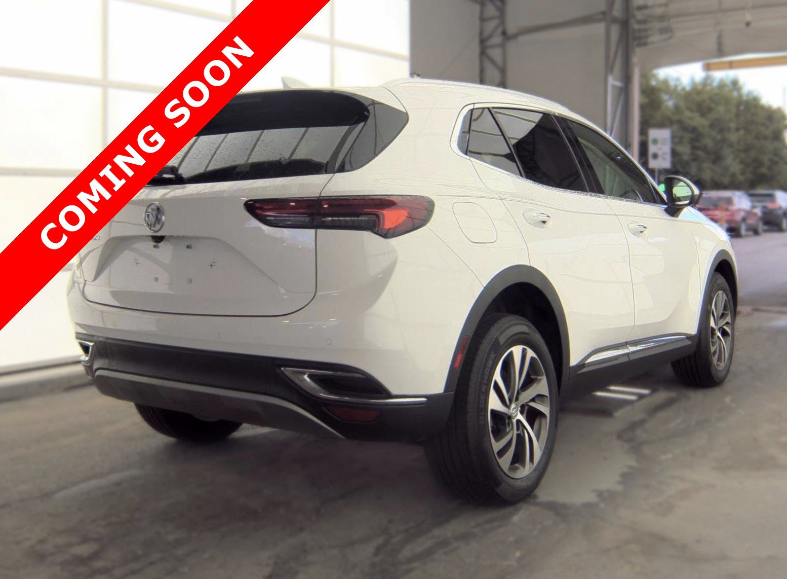 Used 2022 Buick Envision Essence w/ Safety Package FWD image 5
