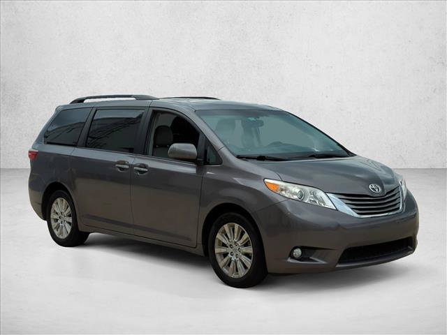 Used 2015 Toyota Sienna XLE w/ XLE Navigation Package AWD/4WD image 3