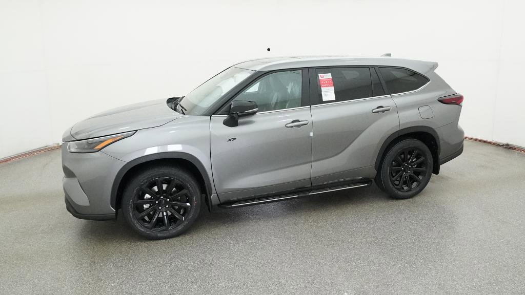 New 2025 Toyota Highlander XLE image 5