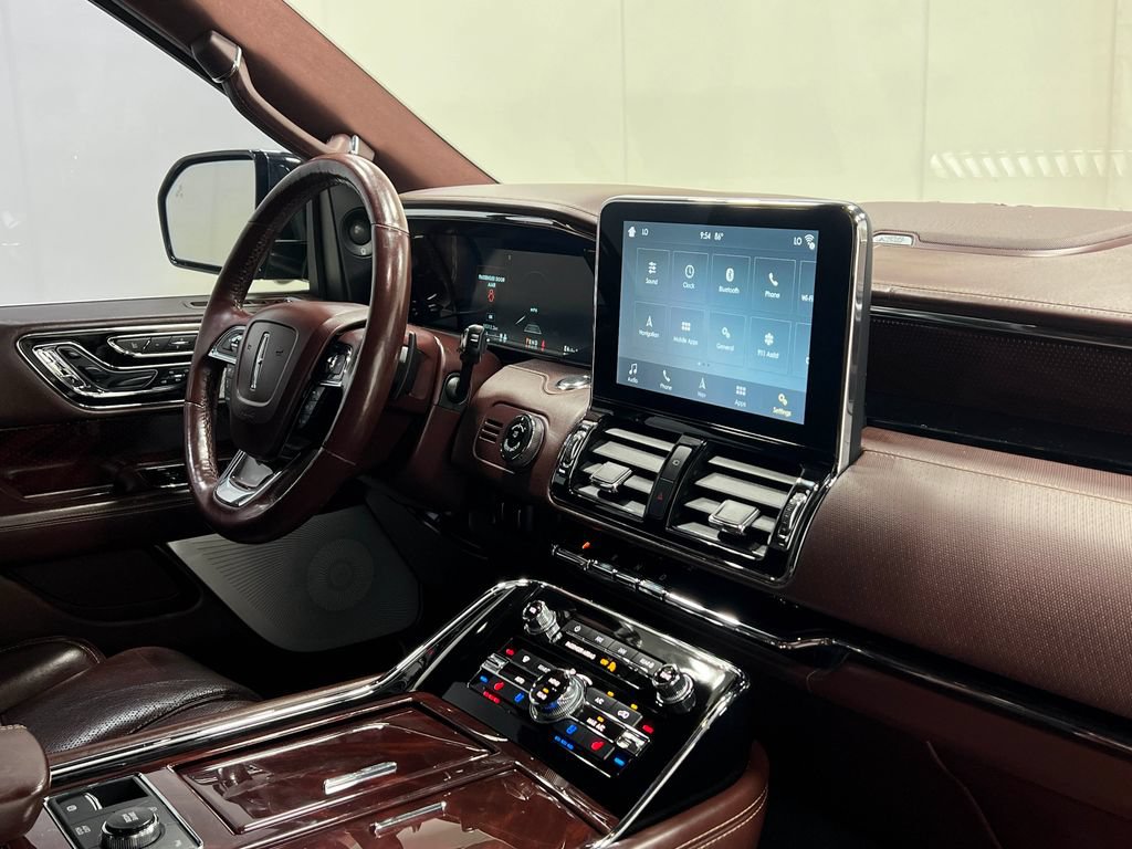 Used 2019 Lincoln Navigator Black Label w/ Cargo Package AWD/4WD image 22