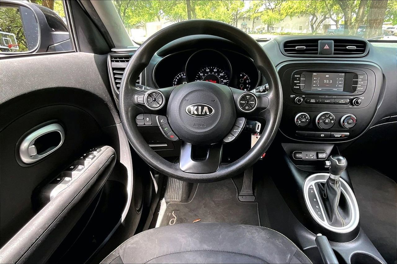 Used 2016 Kia Soul + FWD image 8