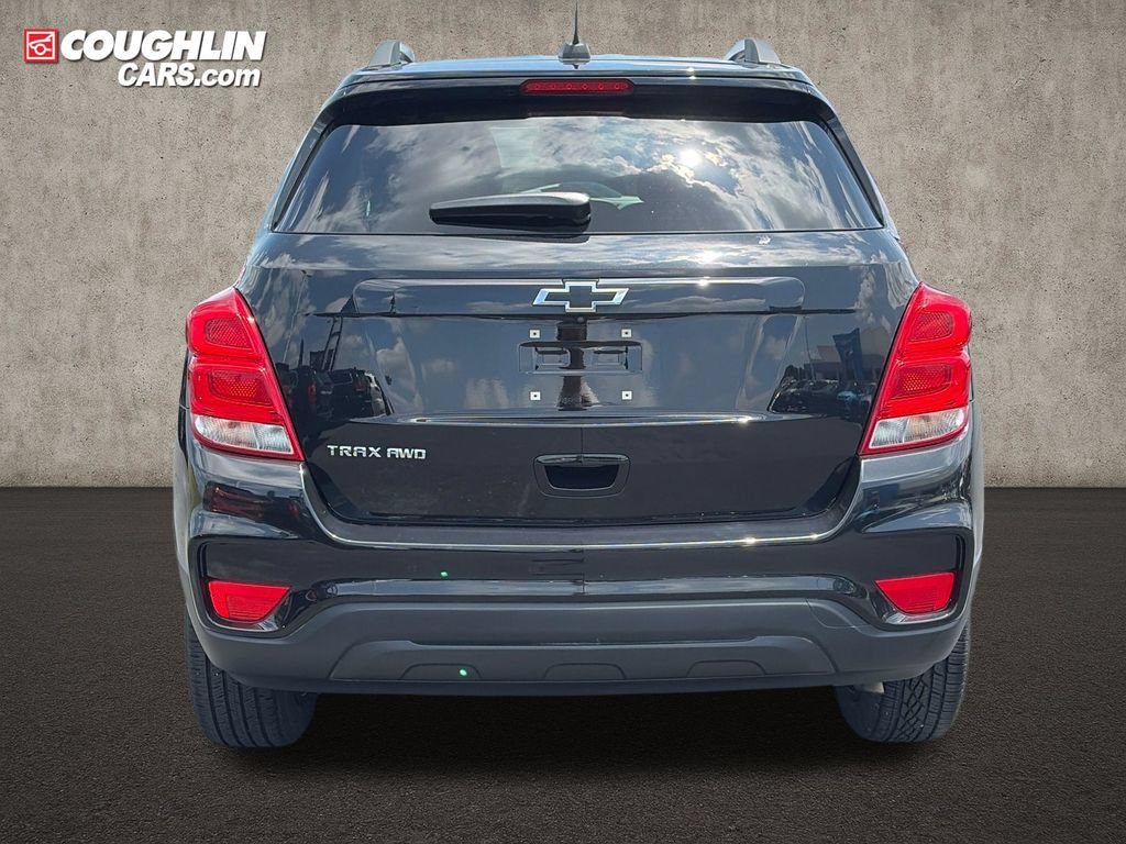 Used 2022 Chevrolet Trax LT w/ Midnight Edition AWD/4WD image 6