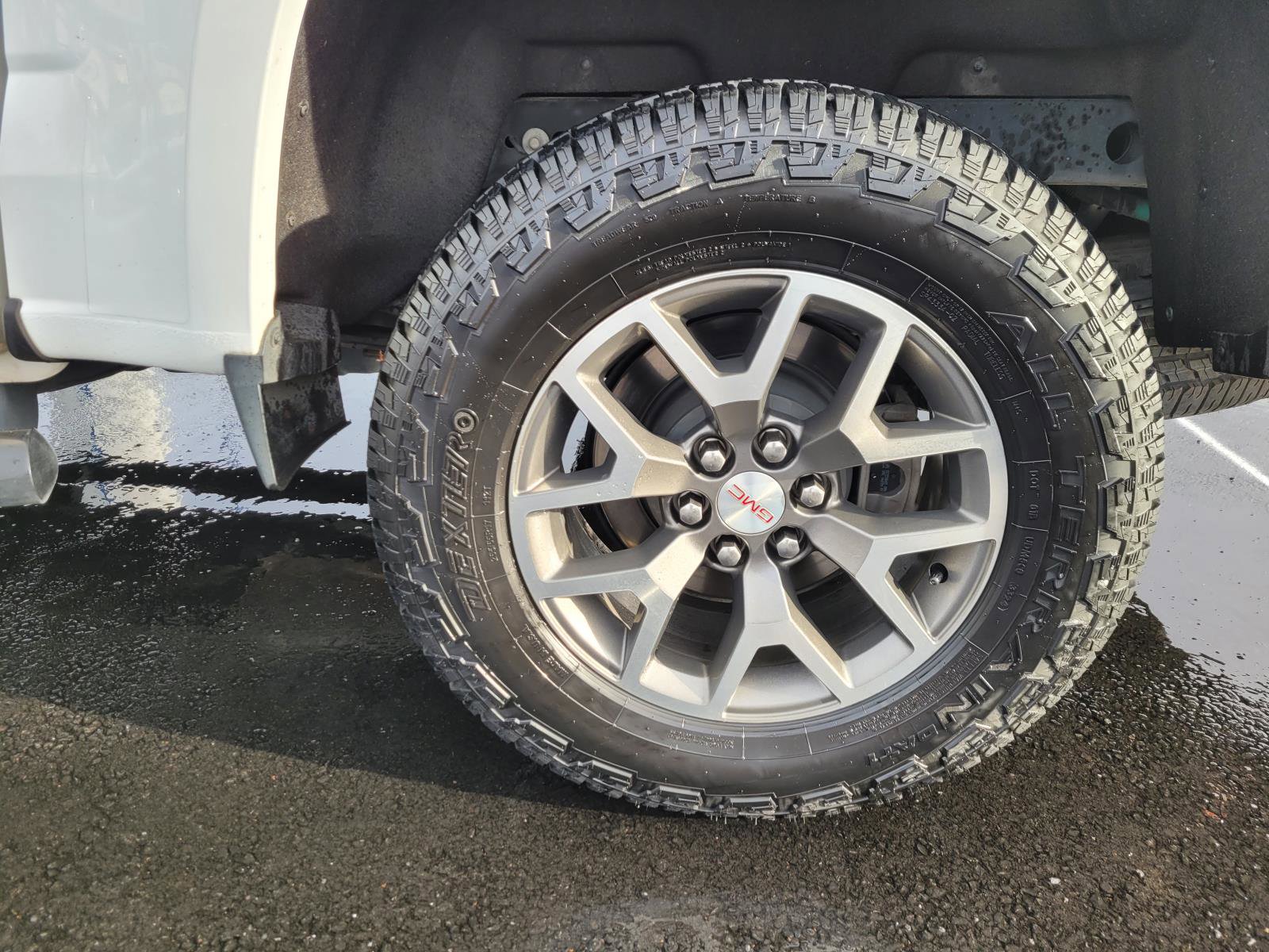 Used 2022 GMC Canyon AT4 w/ Trailering Package image 9