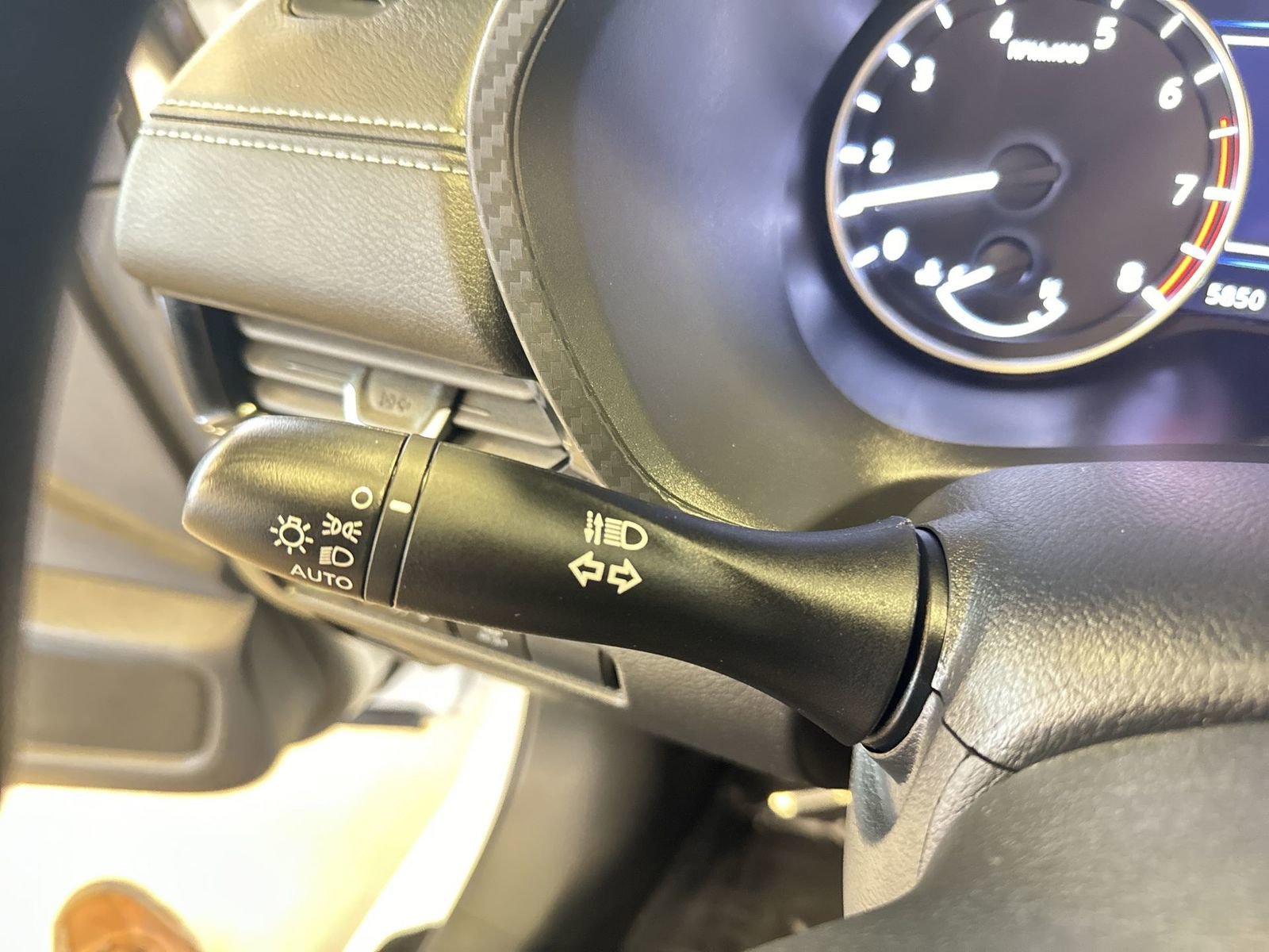 Used 2025 Nissan Sentra SV image 16