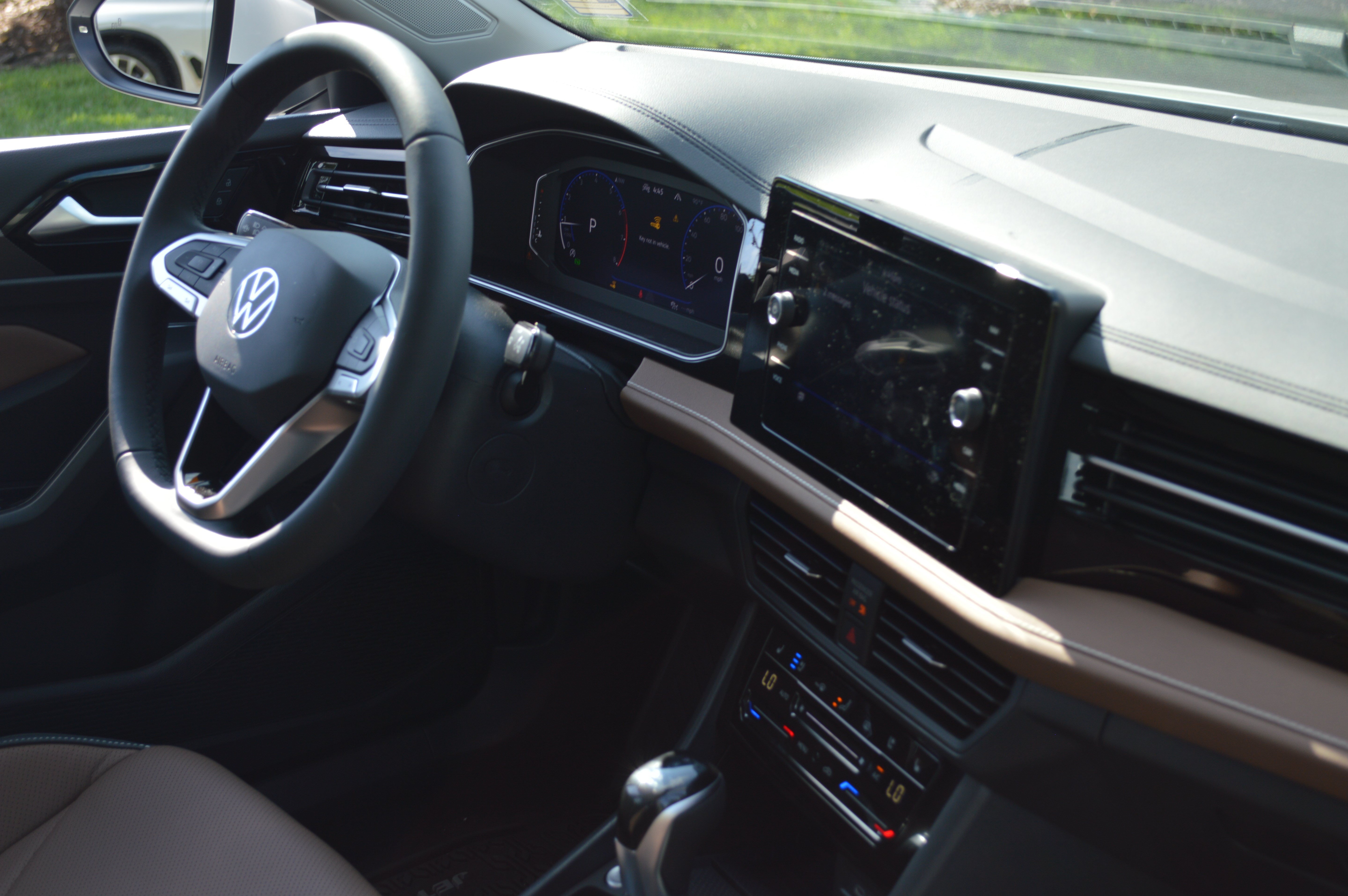 Used 2026 Volkswagen Jetta SEL FWD image 34
