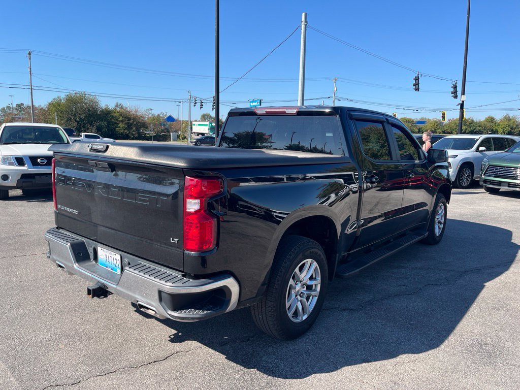 Used 2021 Chevrolet Silverado 1500 LT w/ Z71 Off-Road Package AWD/4WD image 2