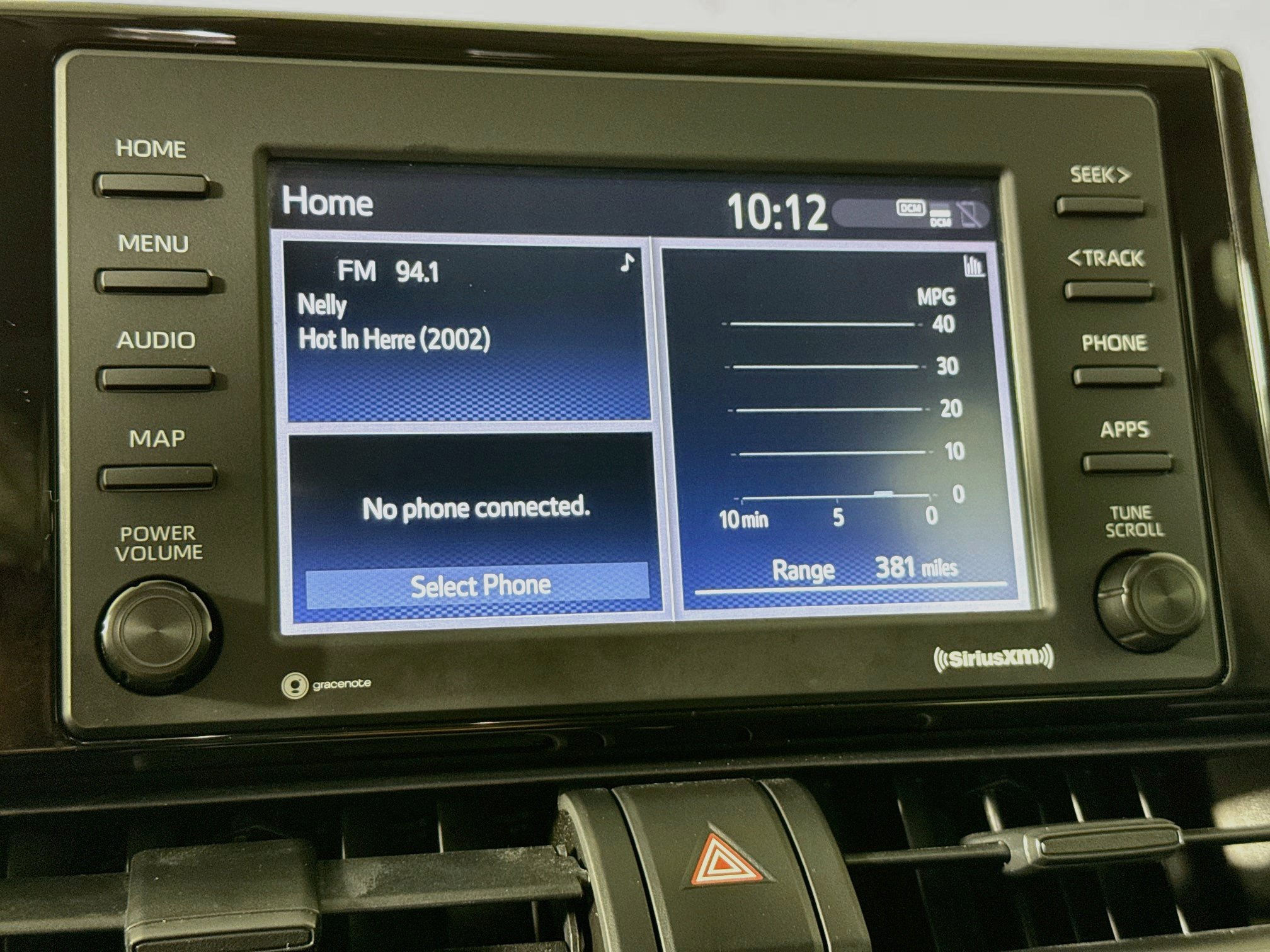 Used 2022 Toyota RAV4 XLE w/ Convenience Package FWD image 16