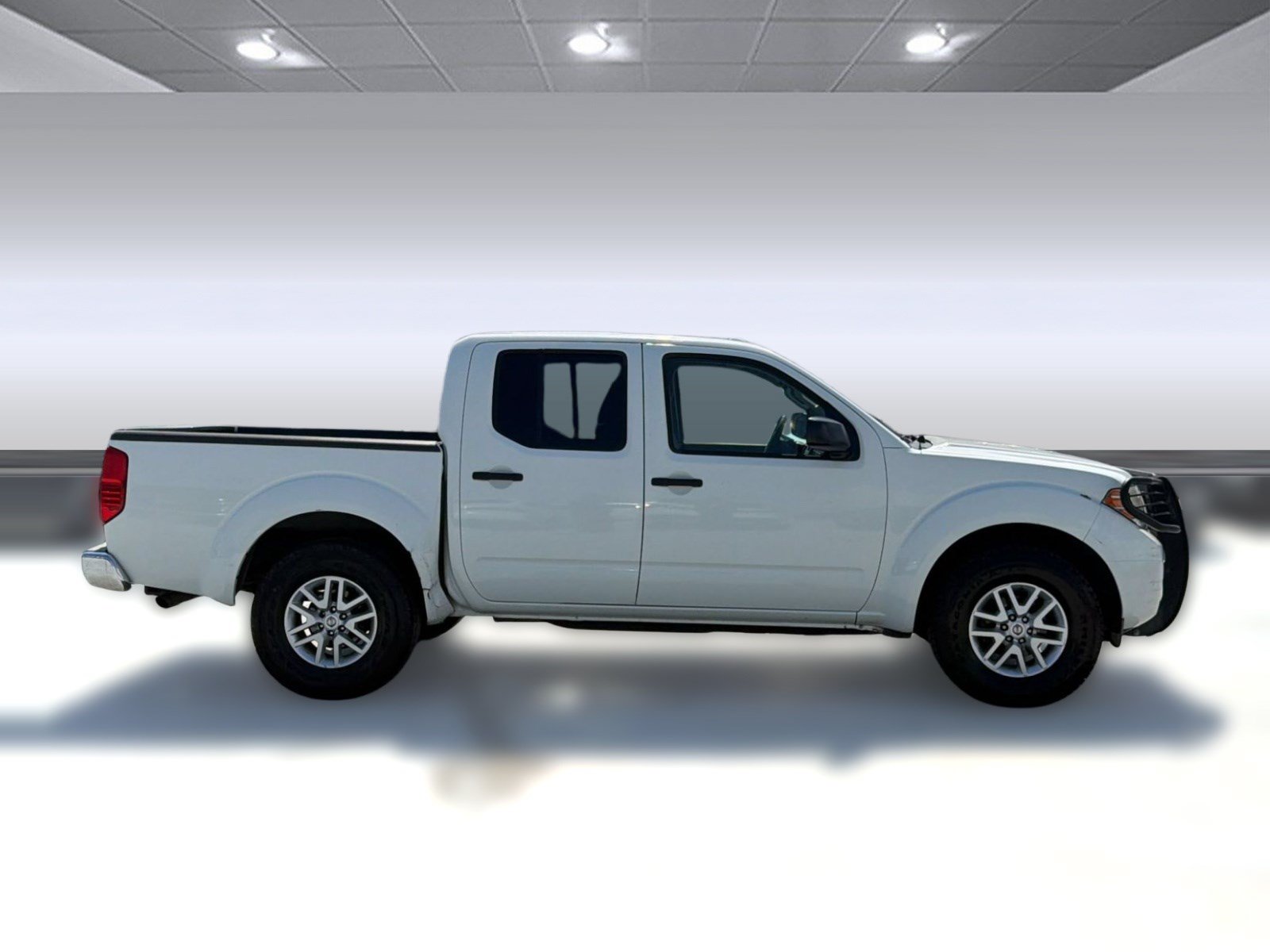 Used 2015 Nissan Frontier SV AWD/4WD image 8